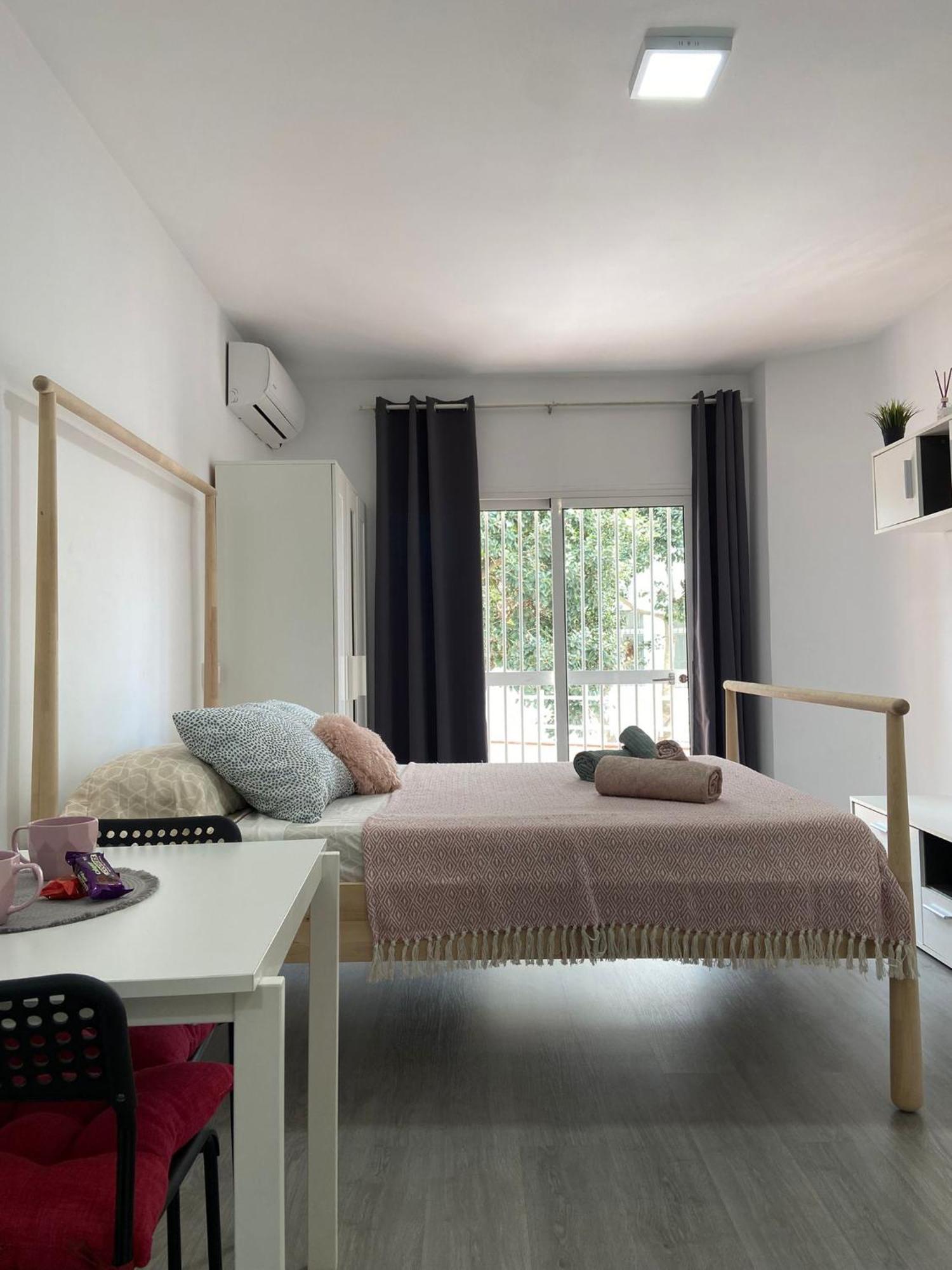 Joan Miro Apartment ตอร์เรโมลิโนส ภายนอก รูปภาพ